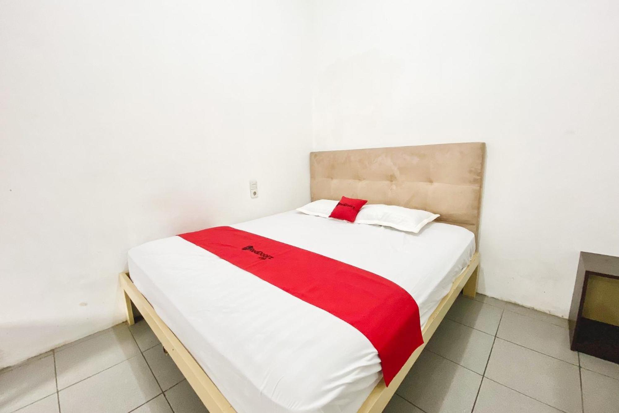 Reddoorz Syariah At Sipayung Homestay Stabat Eksteriør billede